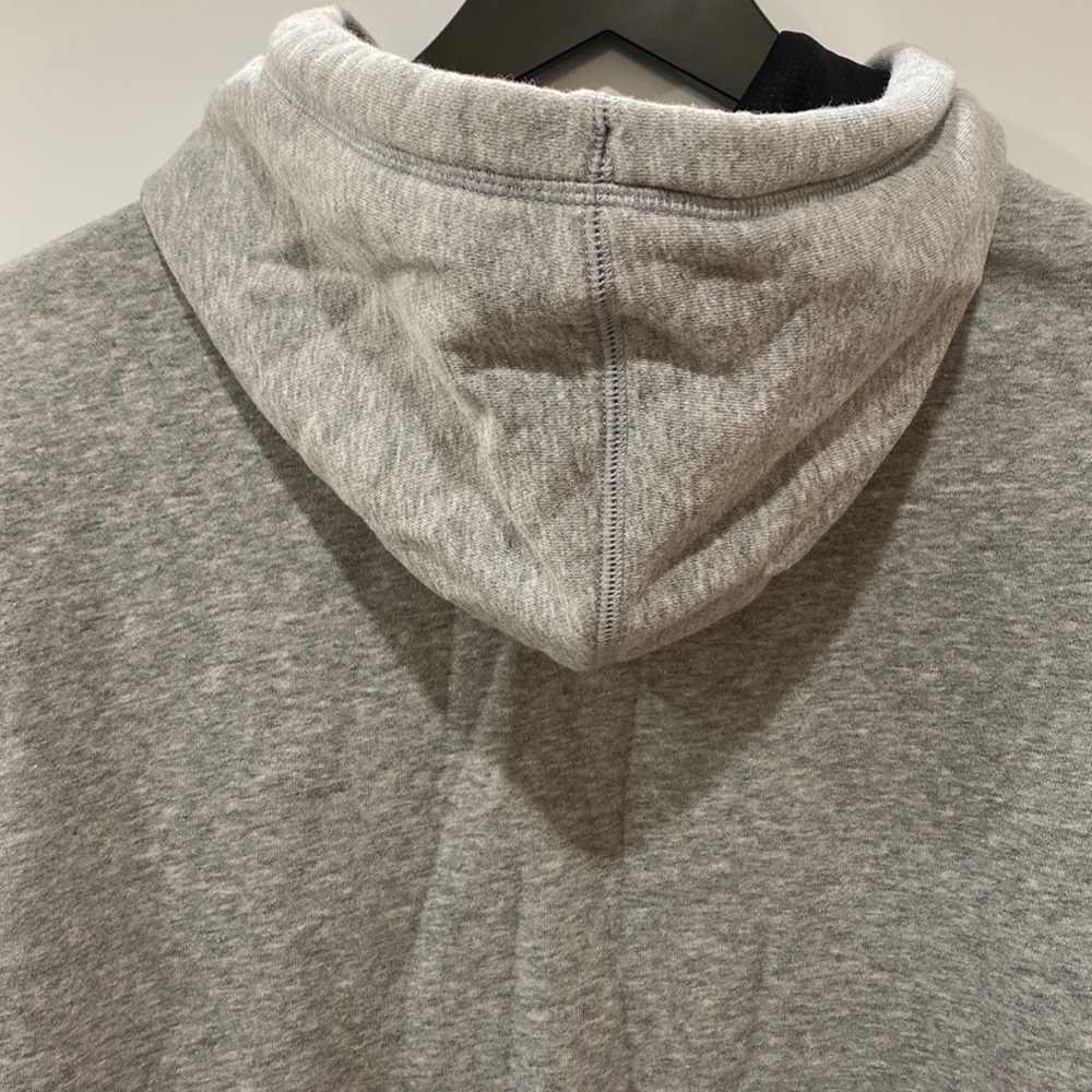 Under Armour Sweater - Picture 7 of 8